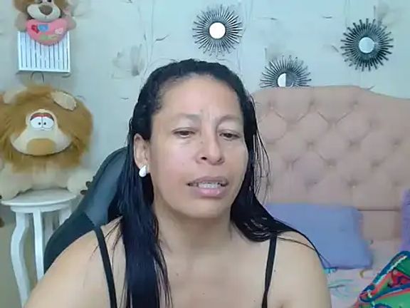 mature_martina