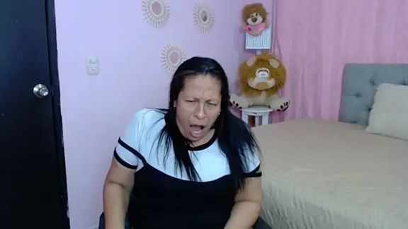 mature_martina