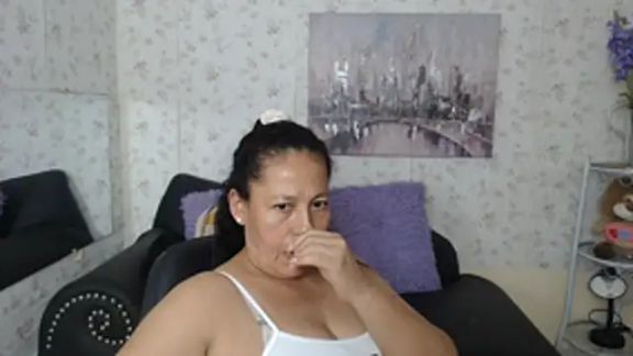 mature_martina