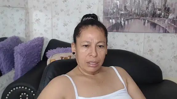 mature_martina