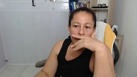 mature_martina