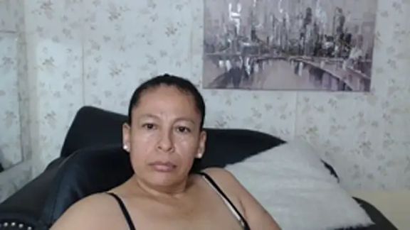 mature_martina