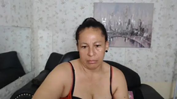 mature_martina