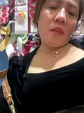 Tina_2p