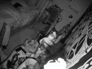 voyeurcam-hornyhostel-03