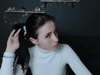 kamilla-boobs