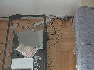 voyeurcam-julmodels-living-7